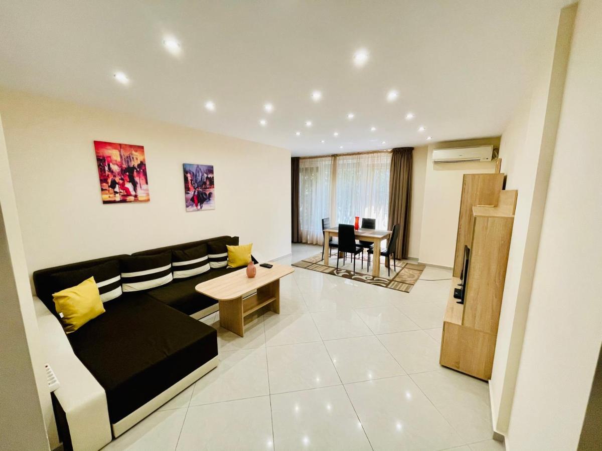 Becentral! By Rv Apartments Варна Экстерьер фото
